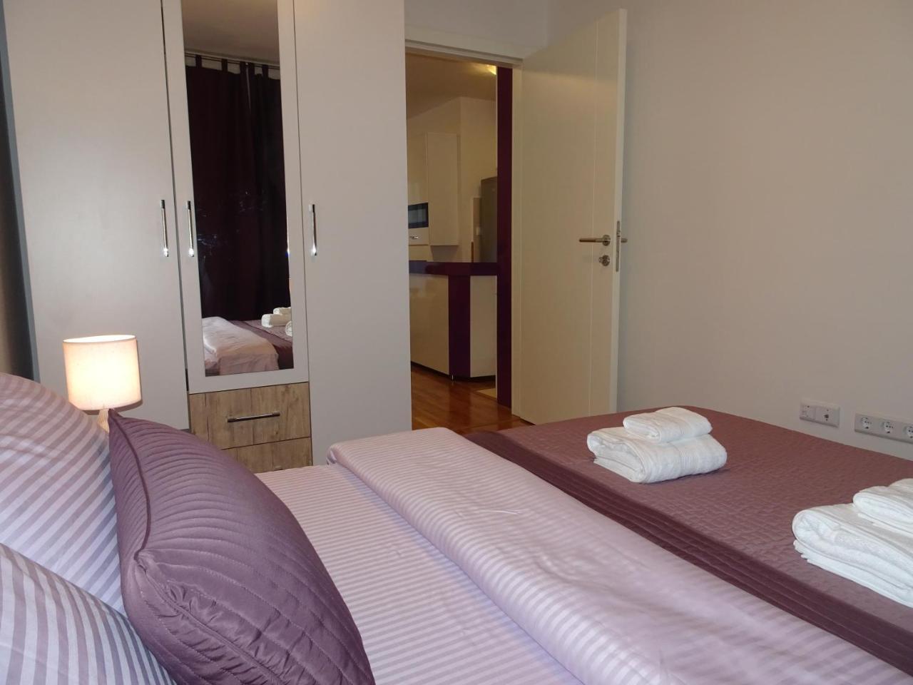 Quiet Apartment In City Center, Free Private Parking Sarajevo Eksteriør billede
